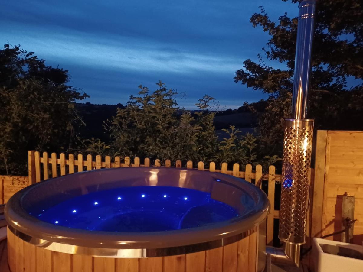 Norwell View Farm Glamping With Hot Tubs Hotel Bath Luaran gambar