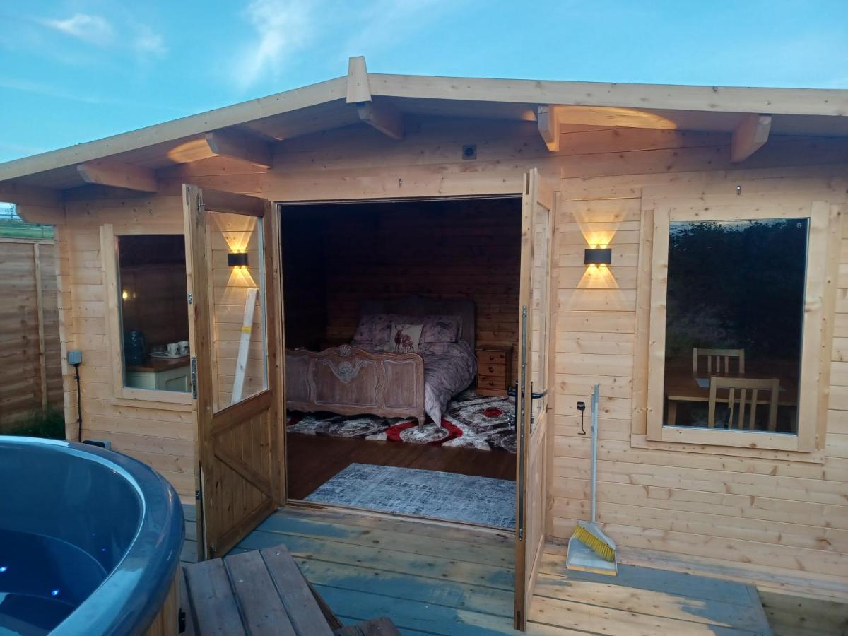 Norwell View Farm Glamping With Hot Tubs Hotel Bath Luaran gambar